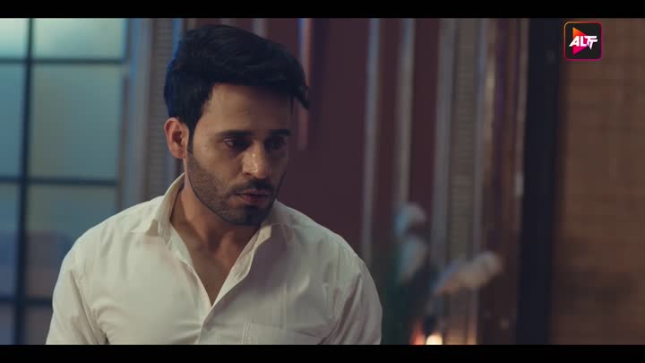 Screenshot Of Honeymoon Suite Room No 911 2023 Hindi Season 01 Episodes 04 To 06 AltBalaji WEB Series