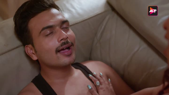 Screenshot Of Namkeen Kisse (2024) Hindi Season 01 Episodes 1 To 2 Added AltBalaji WEB Series