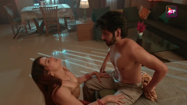 Screenshot Of Utha Patak (2024) HIndi Season 03 Episodes 9 AltBalaji WEB Series